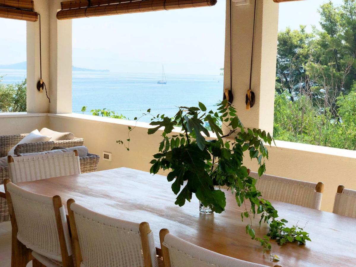 Luxury Family Beach Front Villa - Sunday Beach House Slatine Ngoại thất bức ảnh